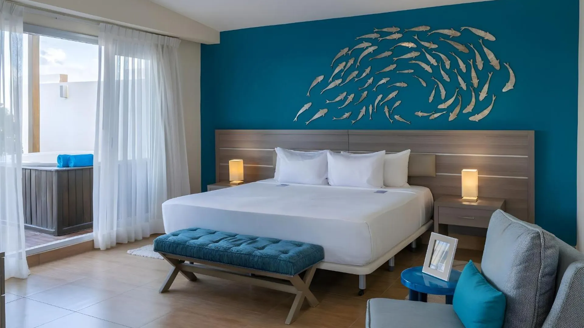 Bakour Punta Cana Suites 5*,